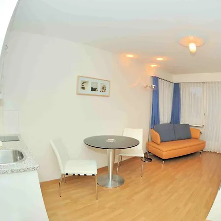 Modern Near Main Station - Crown 16 * 苏黎世