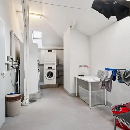 Modern Near Main Station - Crown 16 * Zürich