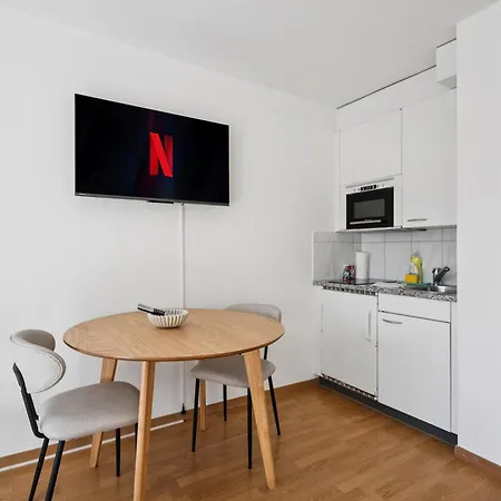 Modern Near Main Station - Crown 16 Zurigo